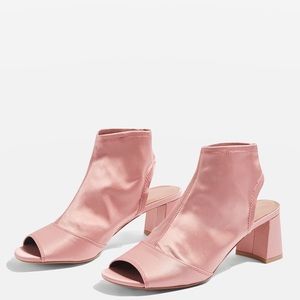 TOPSHOP Pink Satin Stretch Peekaboo Disco Chic Sandals SZ 6.5